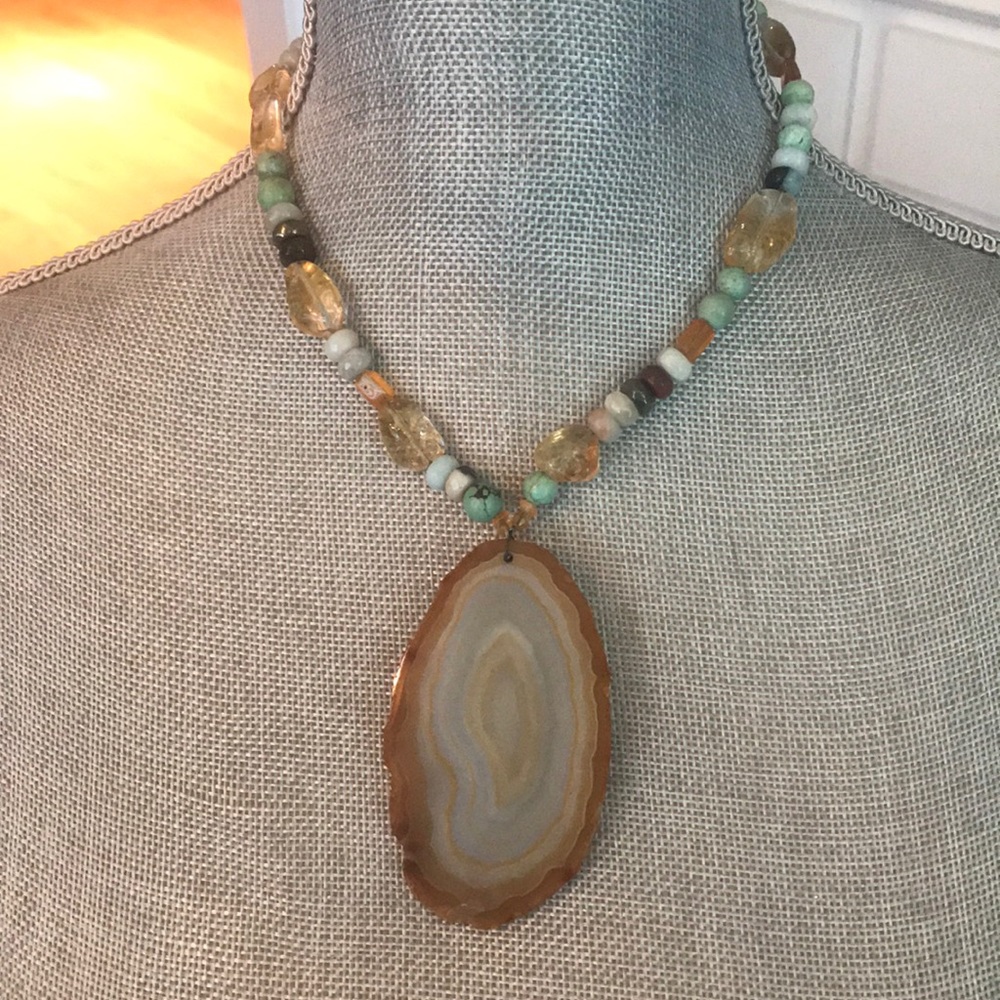 Agate and Bead Necklace